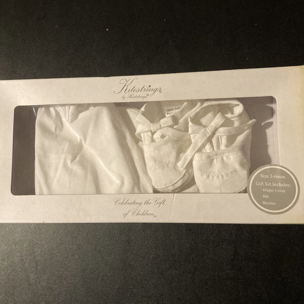 Kite Strings Baby Boys Newborn Gift Set